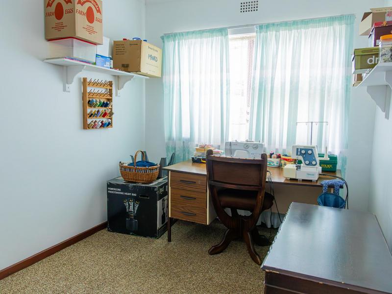 5 Bedroom Property for Sale in Heather Park Western Cape